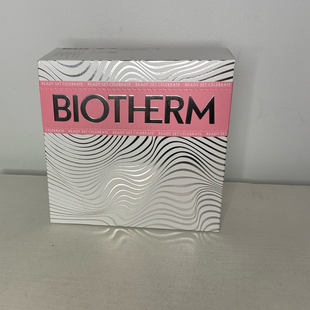 Biotherm Gift Set - contains 3 products. Brand new. Never opened! Holiday set